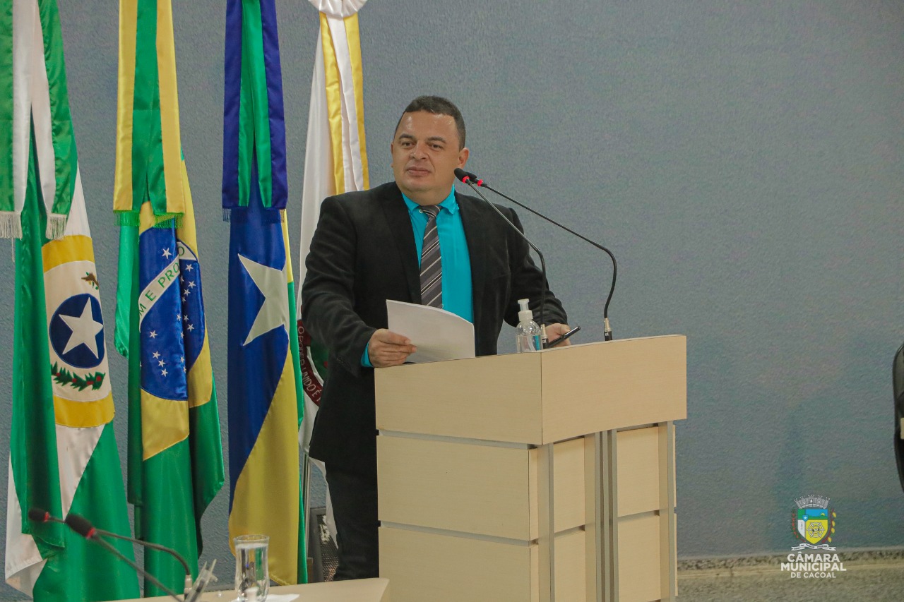 Dr. Paulo Henrique afirma em discurso: “Alunos da zona rural de Cacoal estão sem transporte escolar”  