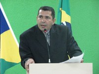 Vereador Cezar Castro cobra atenção para moradores do loteamento São Marcos 